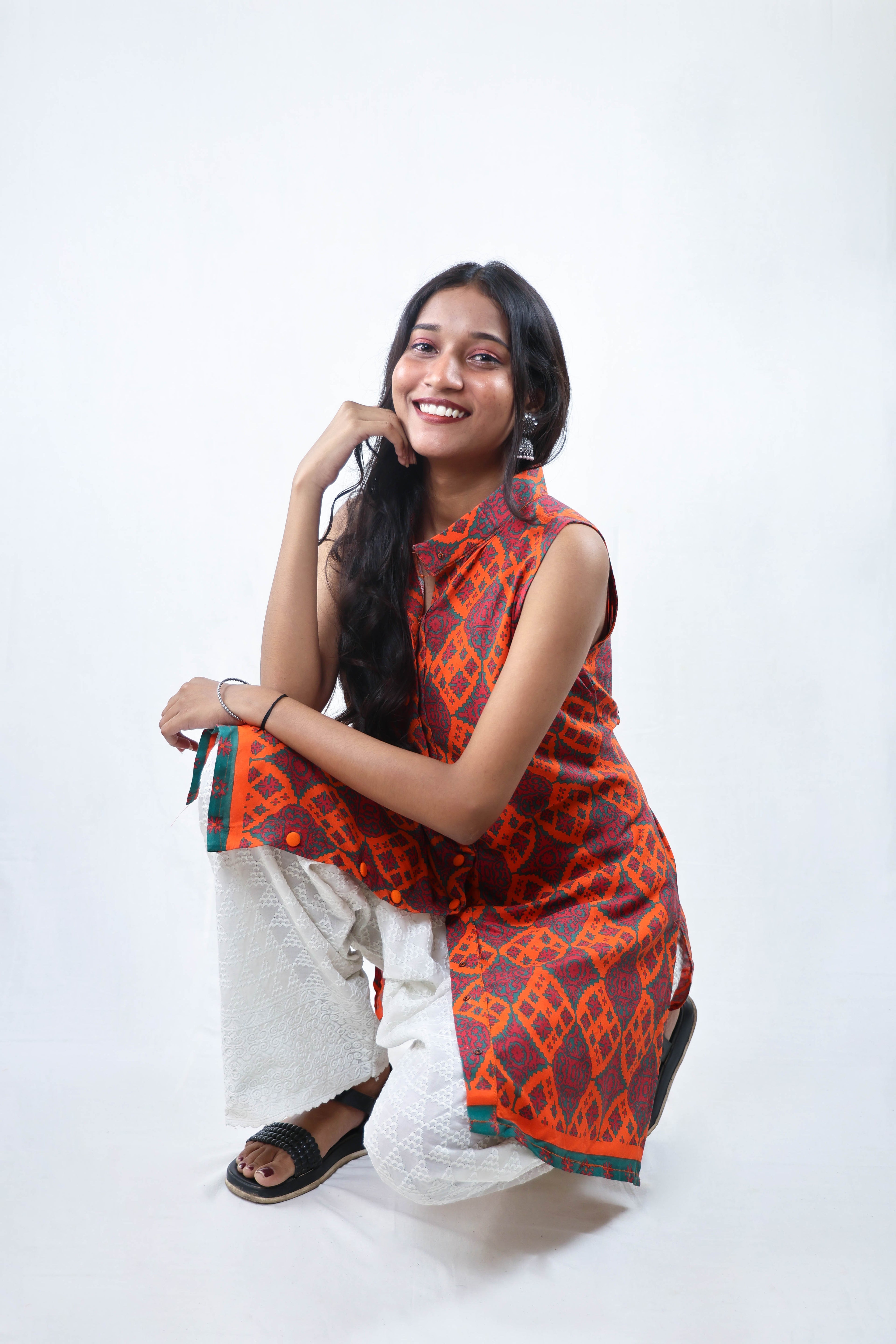 RANGRITI Short Kurta - Inspired by colors and culture, ideal for this modern desi look
