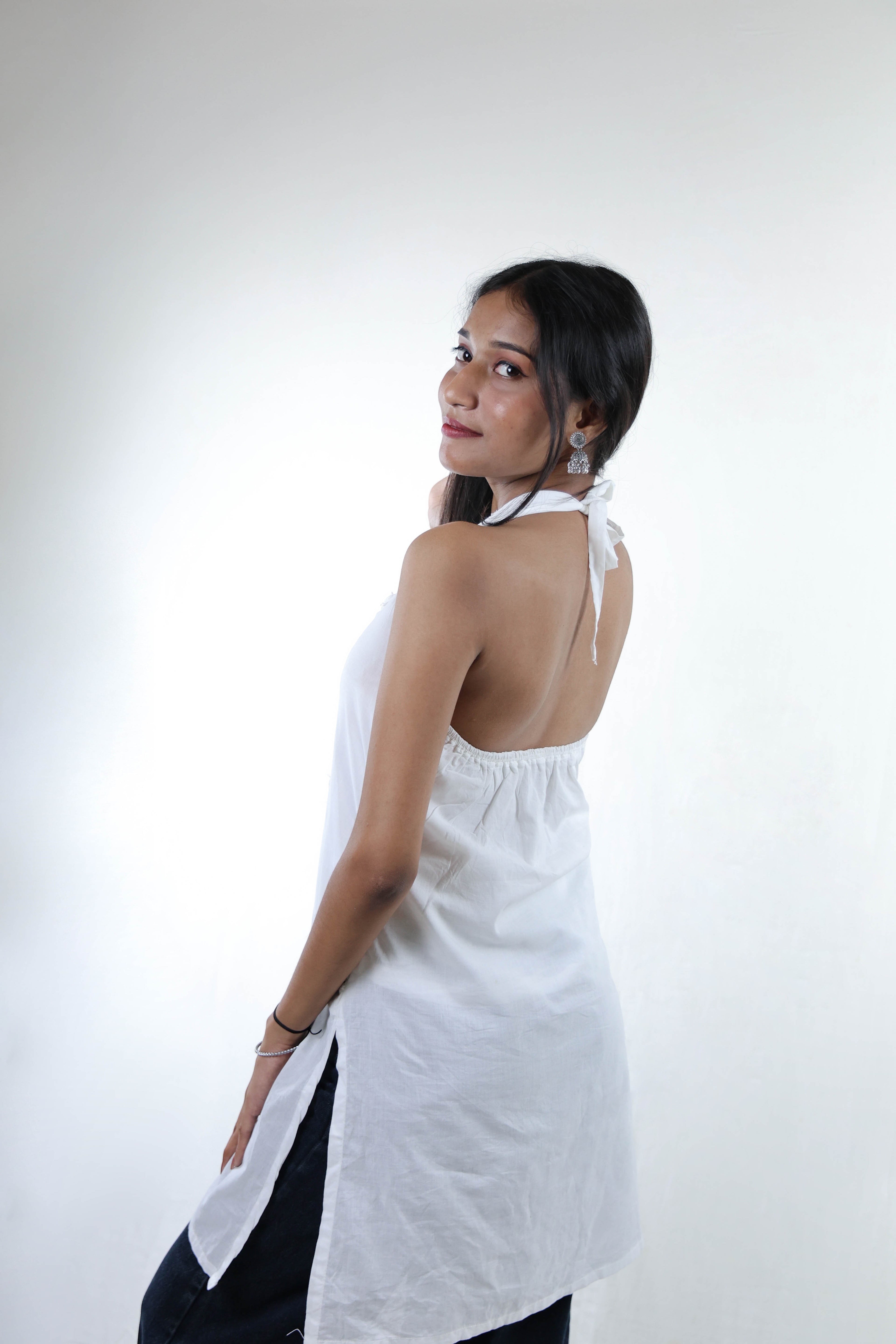 Nazm-e-Noor V-Neck Backless Kurti.